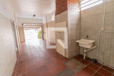 Casa à venda com 90m², 2 quartos e 1 vagaArea de serviço