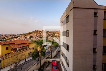 Apartamento à venda com 75m², 2 quartos e 1 vagaVista