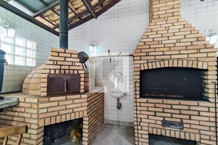 Apartamento à venda com 95m², 4 quartos e 1 vaga Apartamento à venda com 95m², 4 quartos e 1 vagaÁrea Comum - Churrasqueira