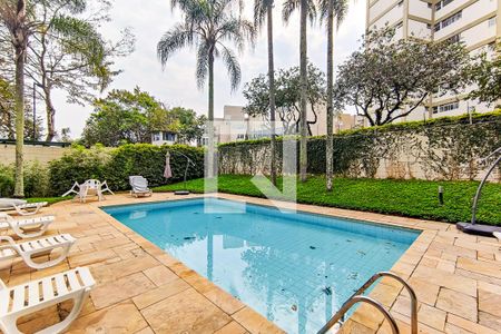 Apartamento à venda com 95m², 4 quartos e 1 vaga Apartamento à venda com 95m², 4 quartos e 1 vagaÁrea Comum - Piscina