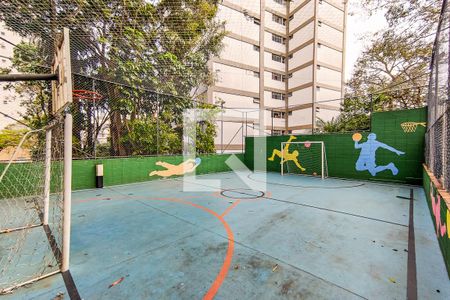 Apartamento à venda com 95m², 4 quartos e 1 vaga Apartamento à venda com 95m², 4 quartos e 1 vagaÁrea Comum - Quadra