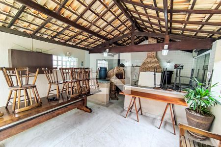 Apartamento à venda com 95m², 4 quartos e 1 vaga Apartamento à venda com 95m², 4 quartos e 1 vagaÁrea Comum - Churrasqueira