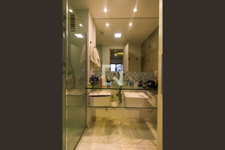 Apartamento à venda com 70m², 1 quarto e 2 vagasBanheiro