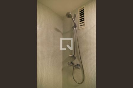 Apartamento à venda com 70m², 1 quarto e 2 vagasBanheiro