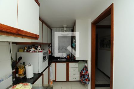Apartamento à venda com 240m², 3 quartos e 2 vagasCozinha