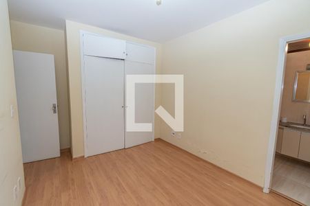 Suíte  de apartamento à venda com 3 quartos, 100m² em Cambuí, Campinas