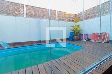 Casa à venda com 207m², 3 quartos e 3 vagasQuintal