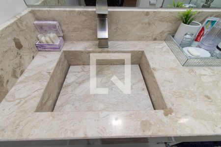 Casa à venda com 207m², 3 quartos e 3 vagasBanheiro Corredor