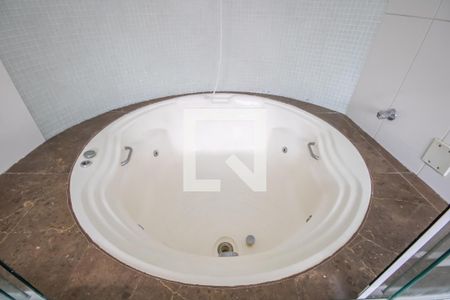 Casa à venda com 420m², 3 quartos e 3 vagas Casa à venda com 420m², 3 quartos e 3 vagasBanheiro da Suíte 1