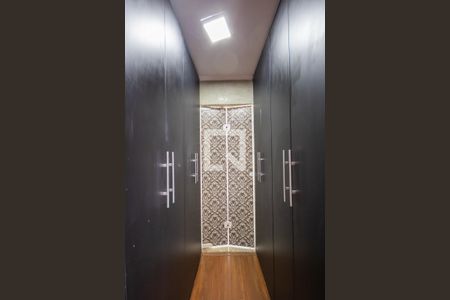 Casa à venda com 420m², 3 quartos e 3 vagas Casa à venda com 420m², 3 quartos e 3 vagasCloset da Suíte 1