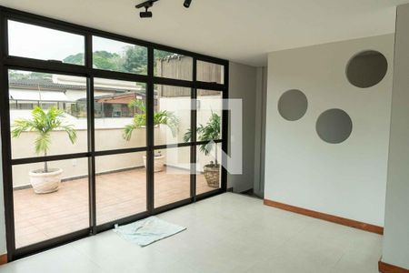 Sala 2 de apartamento para alugar com 4 quartos, 270m² em Maceio, Niterói