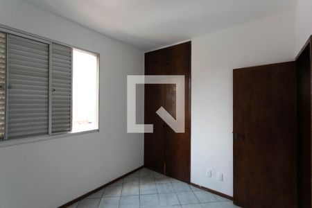 Quarto 2 de apartamento para alugar com 2 quartos, 70m² em Gutierrez, Belo Horizonte