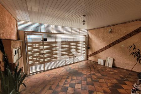 Casa à venda com 225m², 5 quartos e 2 vagas Casa à venda com 225m², 5 quartos e 2 vagasGaragem