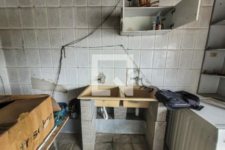 Casa à venda com 225m², 5 quartos e 2 vagas Casa à venda com 225m², 5 quartos e 2 vagasLaje