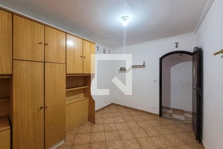 Casa à venda com 225m², 5 quartos e 2 vagas Casa à venda com 225m², 5 quartos e 2 vagasQuarto 2