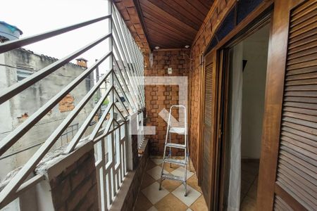 Casa à venda com 225m², 5 quartos e 2 vagas Casa à venda com 225m², 5 quartos e 2 vagasSuíte