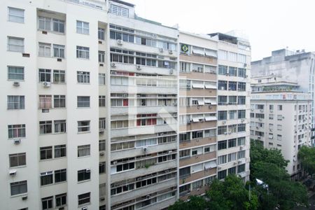 Vista da Rua de apartamento para alugar com 1 quarto, 24m² em Copacabana, Rio de Janeiro