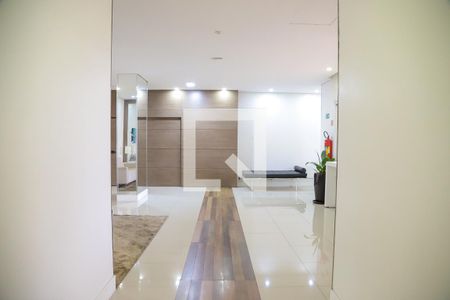 Apartamento à venda com 32m², 1 quarto e 1 vaga Apartamento à venda com 32m², 1 quarto e 1 vagaHall social
