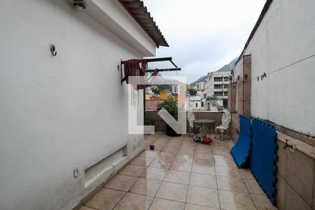 Apartamento para alugar com 130m², 3 quartos e 2 vagasTerraço