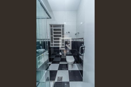 Banheiro  de apartamento para alugar com 1 quarto, 52m² em Centro, Campinas