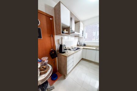 Apartamento à venda com 100m², 3 quartos e 2 vagas Apartamento à venda com 100m², 3 quartos e 2 vagasCozinha