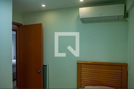 quarto 1 de apartamento à venda com 3 quartos, 93m² em Taquara, Rio de Janeiro