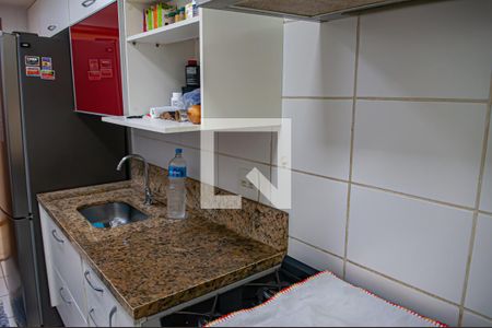 Apartamento à venda com 93m², 3 quartos e 1 vaga Apartamento à venda com 93m², 3 quartos e 1 vagaCozinha e Área de Serviço
