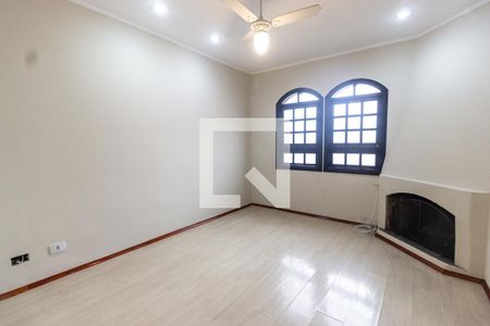 Casa para alugar com 220m², 3 quartos e 3 vagasQuarto 1