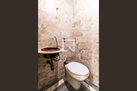 Casa para alugar com 220m², 3 quartos e 3 vagasLavabo 2