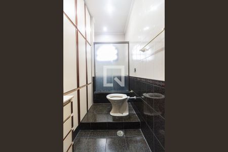 Casa para alugar com 220m², 3 quartos e 3 vagasSuíte