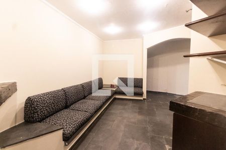 Sala de vídeo de casa para alugar com 3 quartos, 220m² em Jardim Paraíso, São Paulo