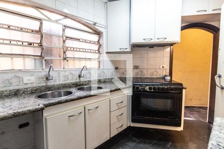 Casa para alugar com 220m², 3 quartos e 3 vagasCozinha