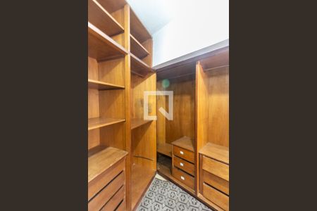 Casa para alugar com 220m², 3 quartos e 3 vagasCloset