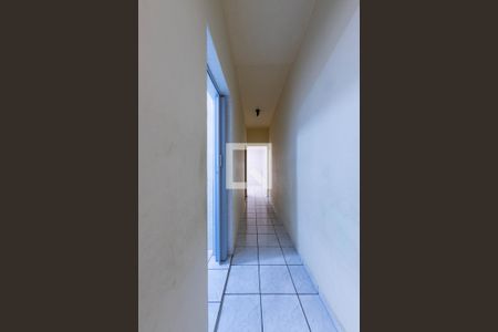 Corredor de casa à venda com 2 quartos, 140m² em Vila Ema, São Paulo