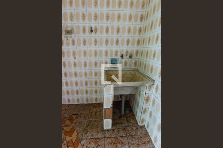 Casa à venda com 140m², 2 quartos e 2 vagas Casa à venda com 140m², 2 quartos e 2 vagasÁrea de Serviço