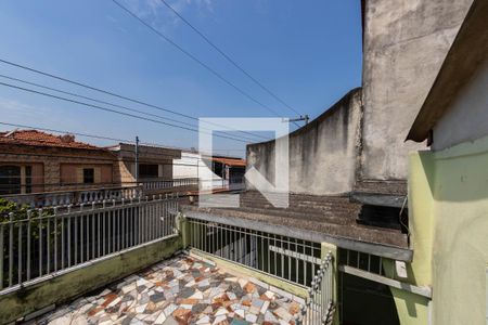 Casa à venda com 140m², 2 quartos e 2 vagas Casa à venda com 140m², 2 quartos e 2 vagasTerraço