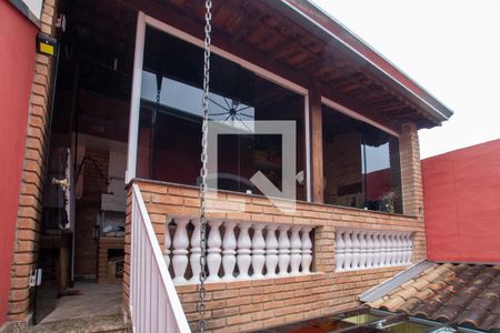 Casa à venda com 300m², 3 quartos e 3 vagas Casa à venda com 300m², 3 quartos e 3 vagasedicula