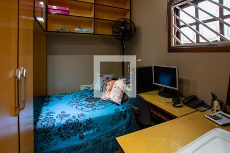 Casa à venda com 300m², 3 quartos e 3 vagas Casa à venda com 300m², 3 quartos e 3 vagasQuarto 2