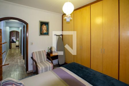 Casa à venda com 300m², 3 quartos e 3 vagas Casa à venda com 300m², 3 quartos e 3 vagasQuarto 1