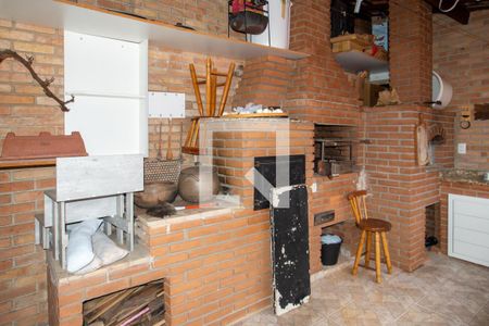 Casa à venda com 300m², 3 quartos e 3 vagas Casa à venda com 300m², 3 quartos e 3 vagasedicula