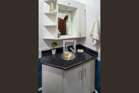 Casa à venda com 300m², 3 quartos e 3 vagas Casa à venda com 300m², 3 quartos e 3 vagasBanheiro Corredor