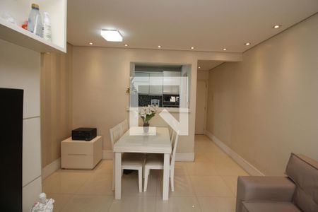 Apartamento à venda com 57m², 2 quartos e 1 vagaSala de TV