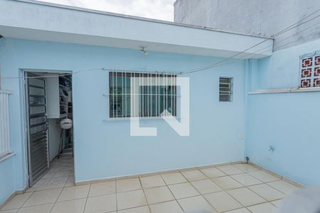 Vista Quarto 1 de casa à venda com 2 quartos, 130m² em Vila Mangalot, São Paulo