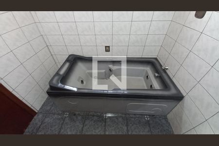 Casa à venda com 150m², 2 quartos e 8 vagasDetalhe do Banheiro da Suite