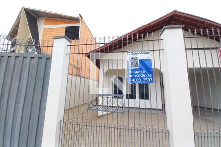 Casa à venda com 150m², 2 quartos e 8 vagasFachada