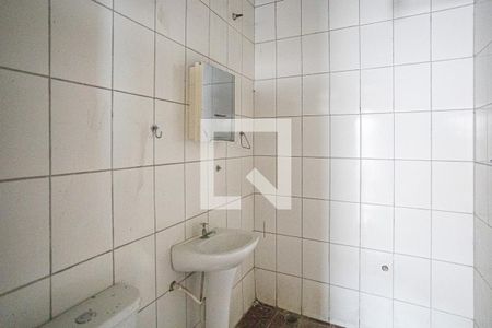 Banheiro de casa para alugar com 1 quarto, 36m² em Vila Osasco, Osasco