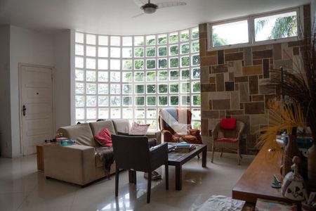 Sala de Estar de casa à venda com 6 quartos, 330m² em Laranjeiras, Rio de Janeiro
