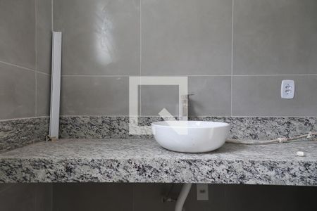 Banheiro da Suíte de casa para alugar com 1 quarto, 50m² em Vargem Grande, Rio de Janeiro