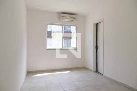 Suíte de casa para alugar com 1 quarto, 50m² em Vargem Grande, Rio de Janeiro