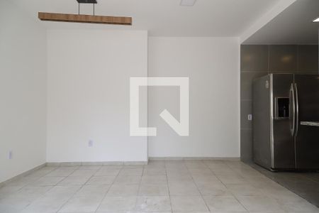 Sala de casa para alugar com 1 quarto, 50m² em Vargem Grande, Rio de Janeiro